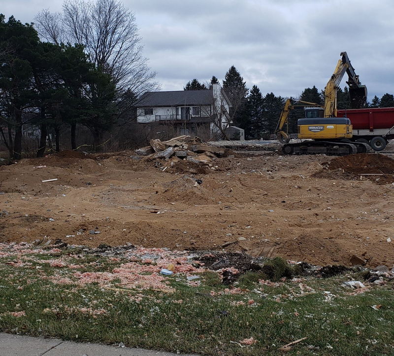 Gay-Sego Motel (Royal Crest Motel) - Now Demolished (newer photo)